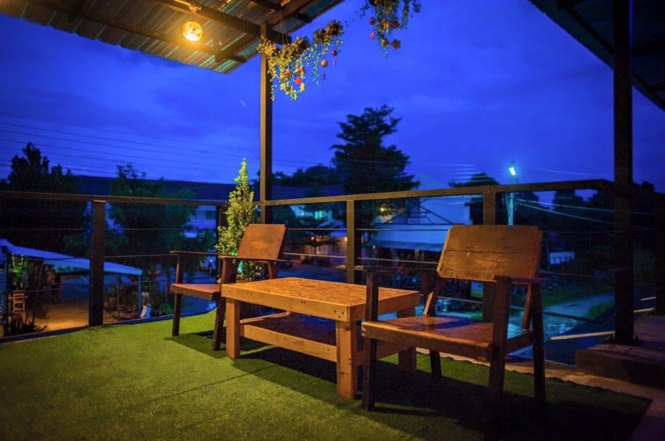 Baantung Homestay ムックダーハーン エクステリア 写真