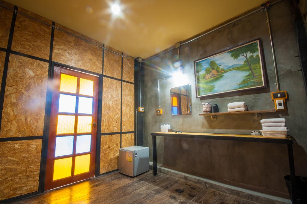 Baantung Homestay ムックダーハーン エクステリア 写真
