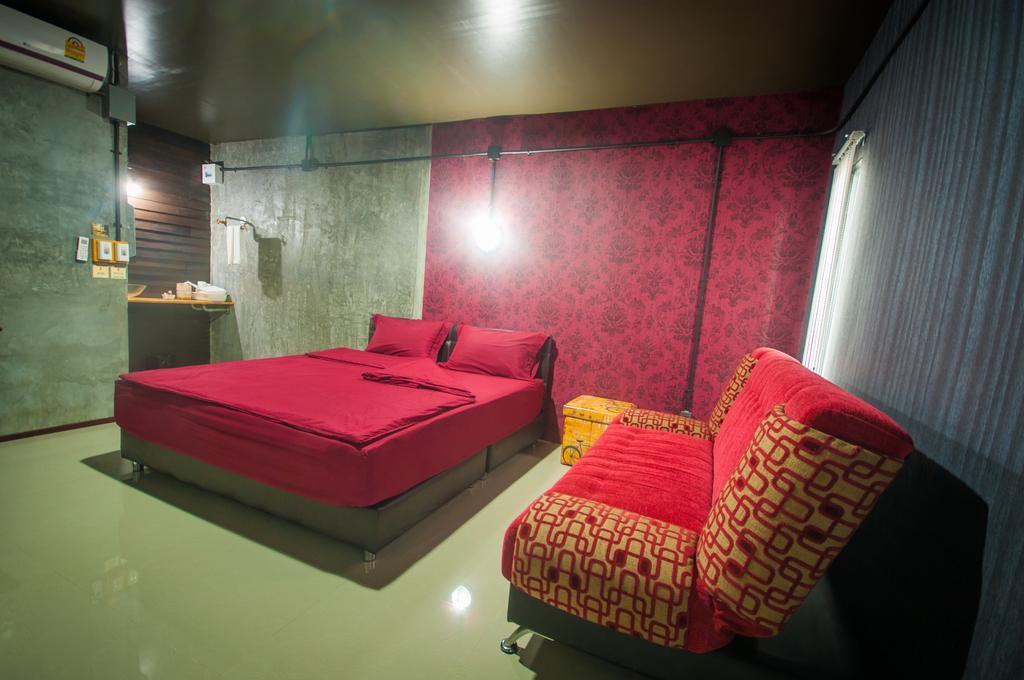 Baantung Homestay ムックダーハーン エクステリア 写真