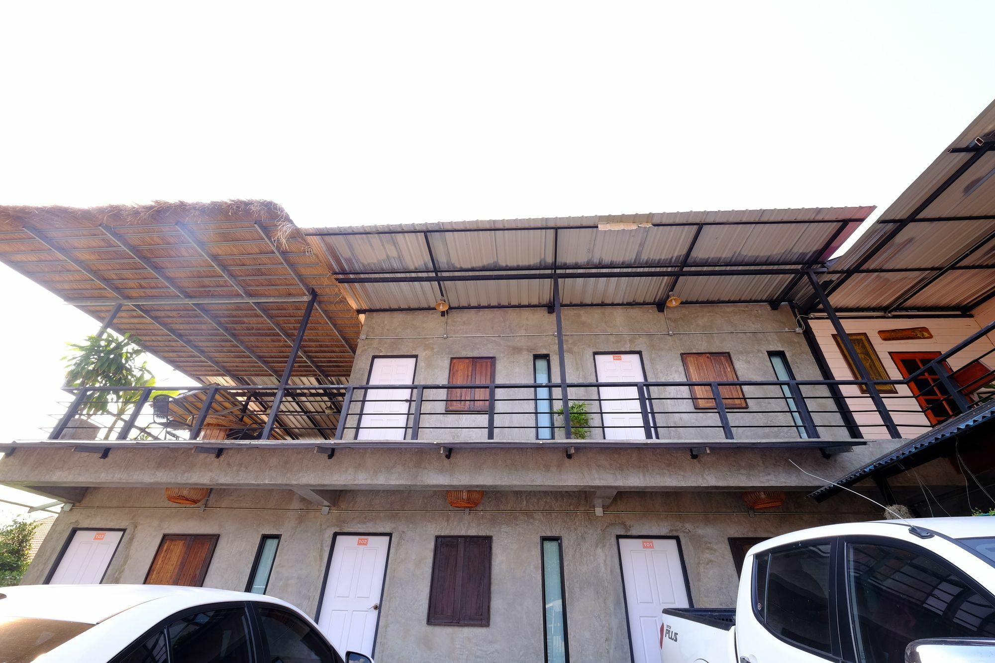 Baantung Homestay ムックダーハーン エクステリア 写真