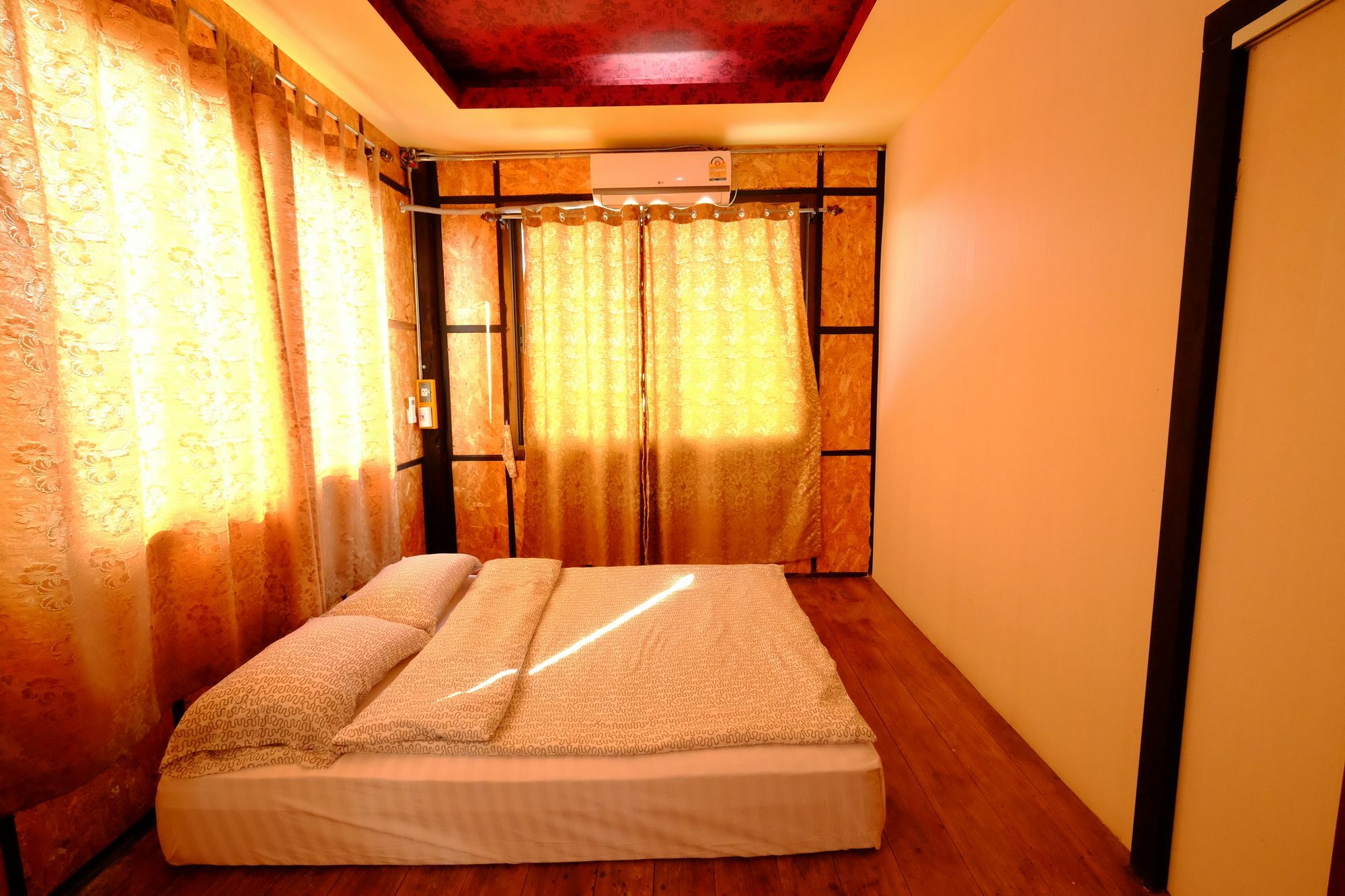 Baantung Homestay ムックダーハーン エクステリア 写真