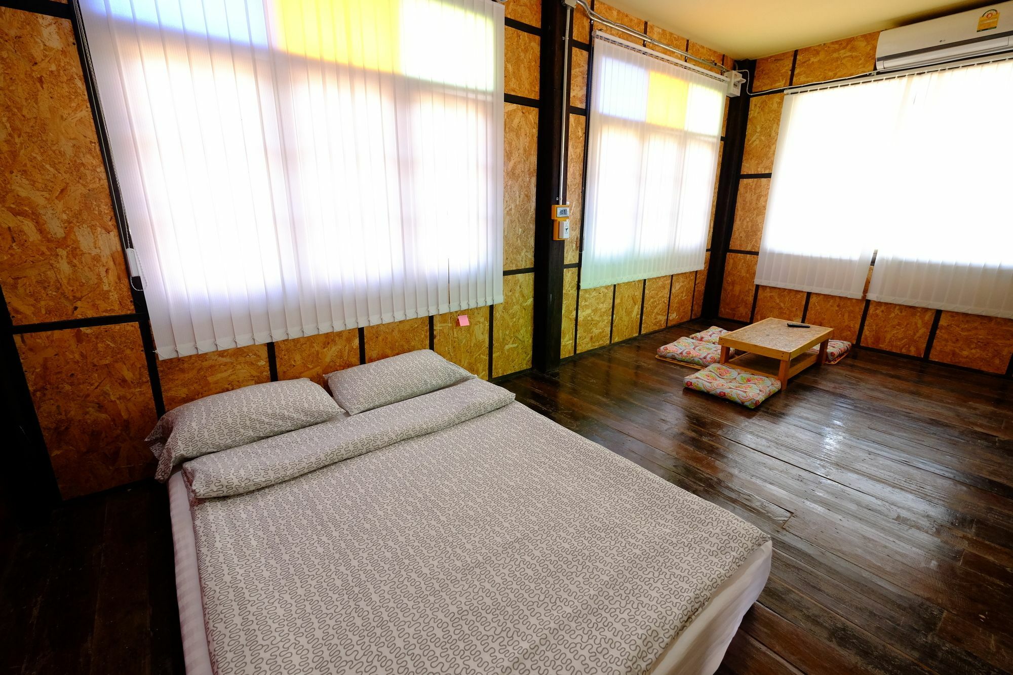 Baantung Homestay ムックダーハーン エクステリア 写真