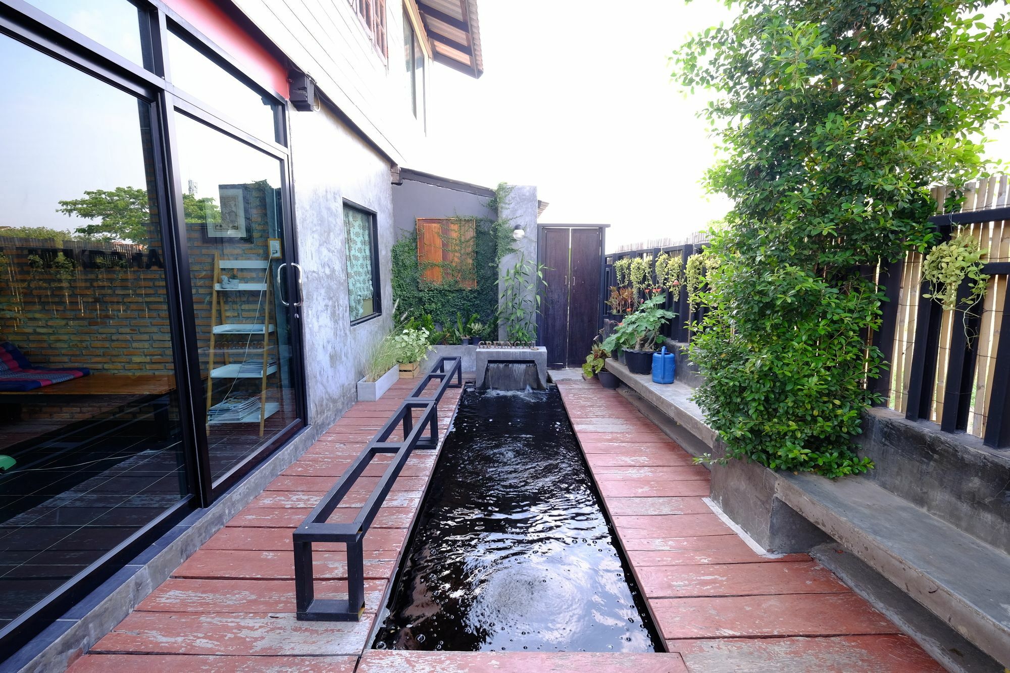 Baantung Homestay ムックダーハーン エクステリア 写真