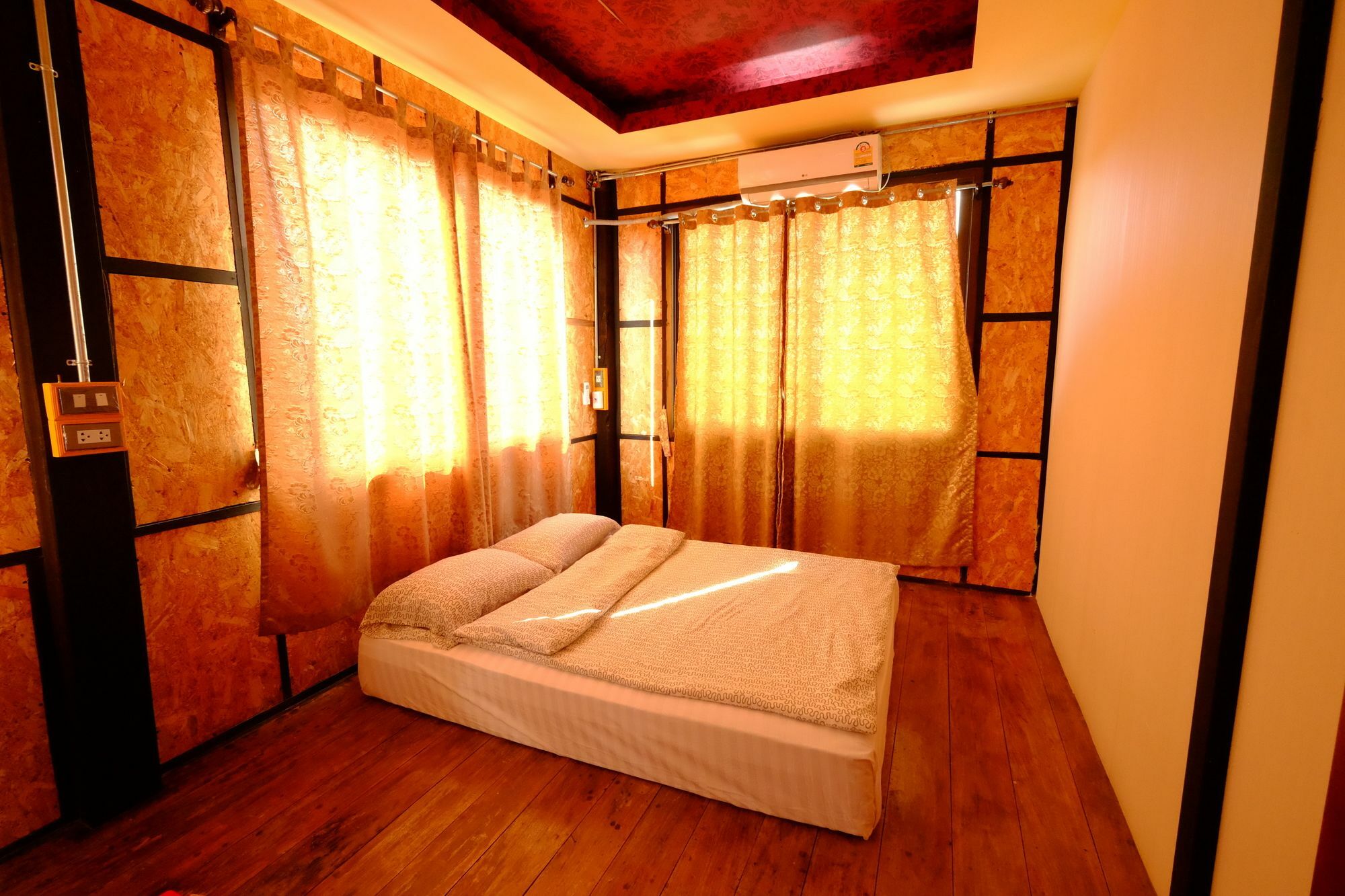 Baantung Homestay ムックダーハーン エクステリア 写真